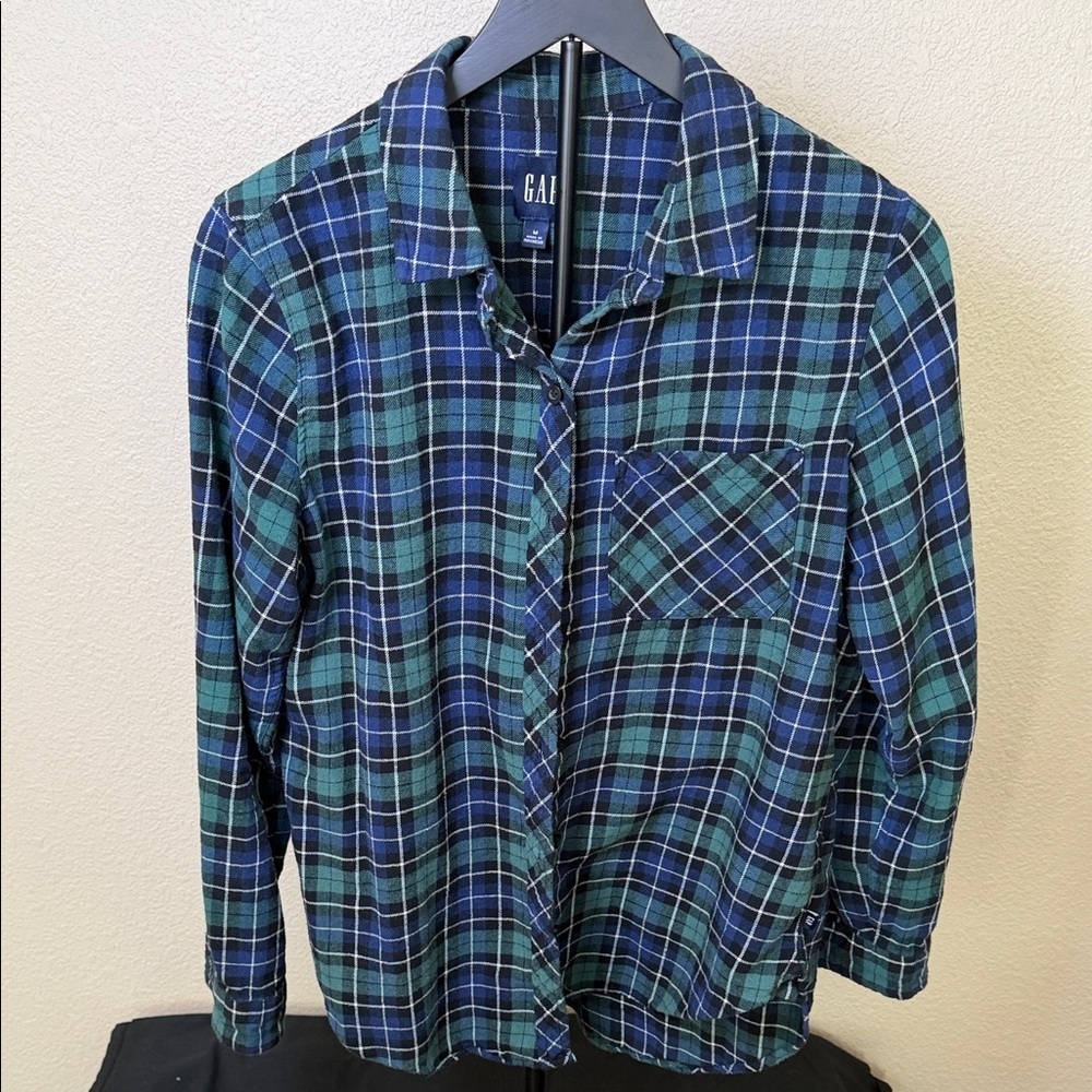 GAP Women’s Casual Plaid Shirt in Blue and Green